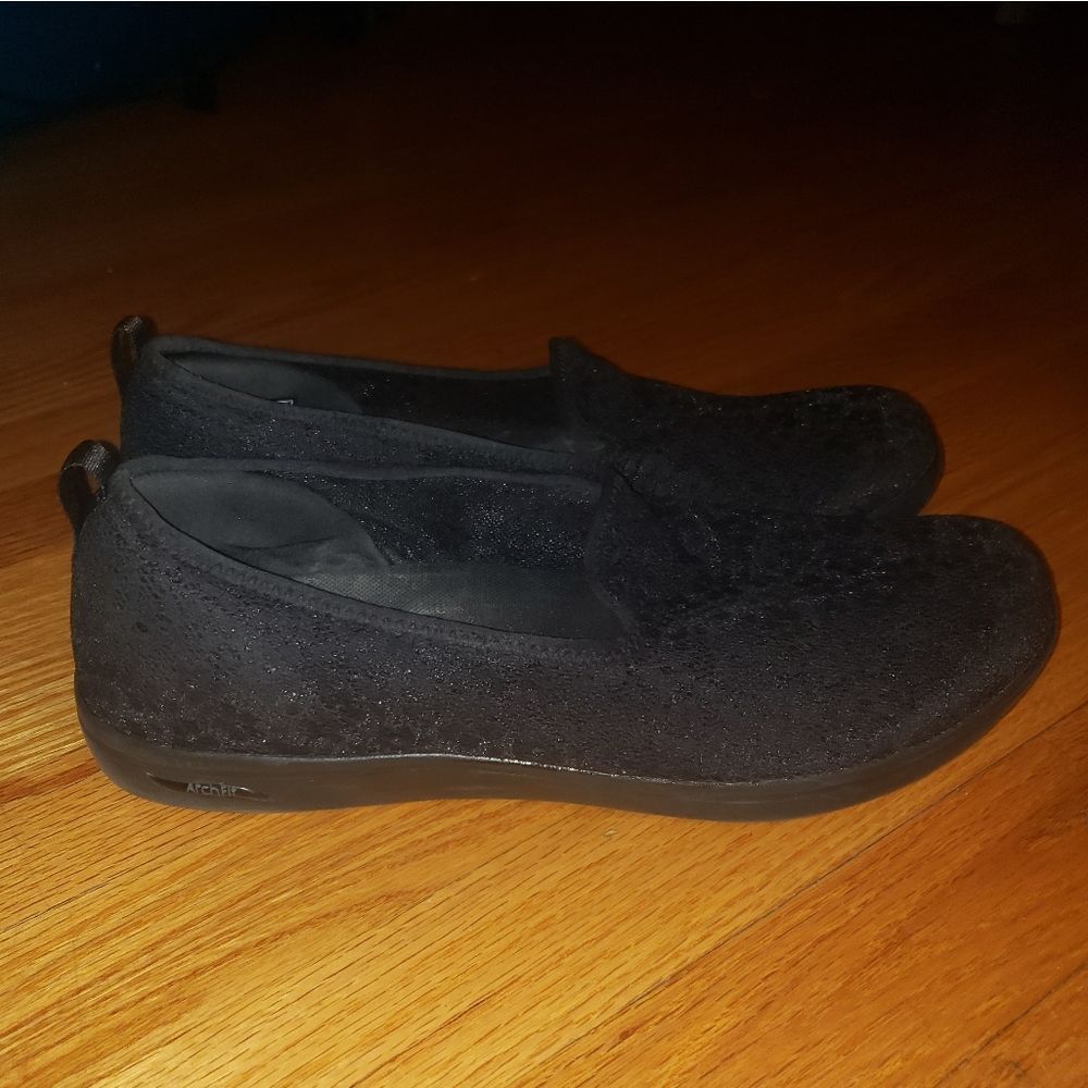 Skechers Black Slip-On Flats